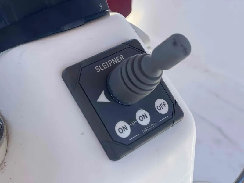 Slide: The Image of Control panel of a 2004 Beneteau Oceanis 473 sailboat with Sleipner thruster switch. - 42