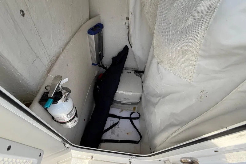 Slide: The Image of Sea Hunt Ultra 229 - 11