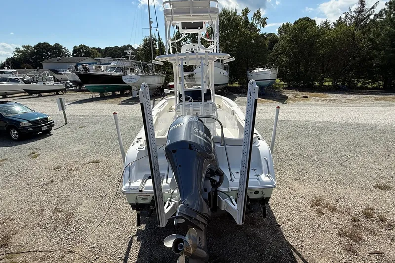 Slide: The Image of Sea Hunt Ultra 229 - 3