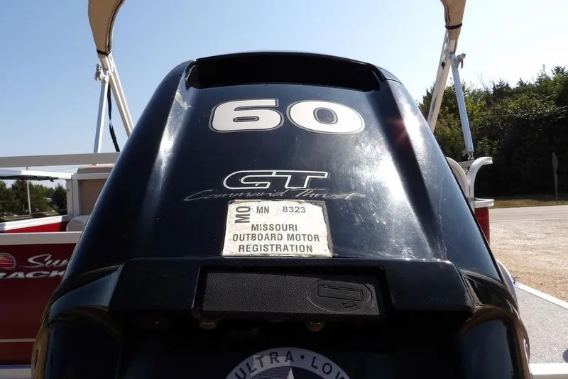 Slide: The Image of Outboard motor on 2018 Sun Tracker BASS BUGGY® 18 DLX with Missouri registration. - 38