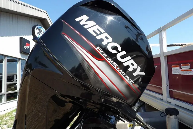 Slide: The Image of Mercury FourStroke engine on 2018 Sun Tracker BASS BUGGY® 18 DLX pontoon boat. - 39