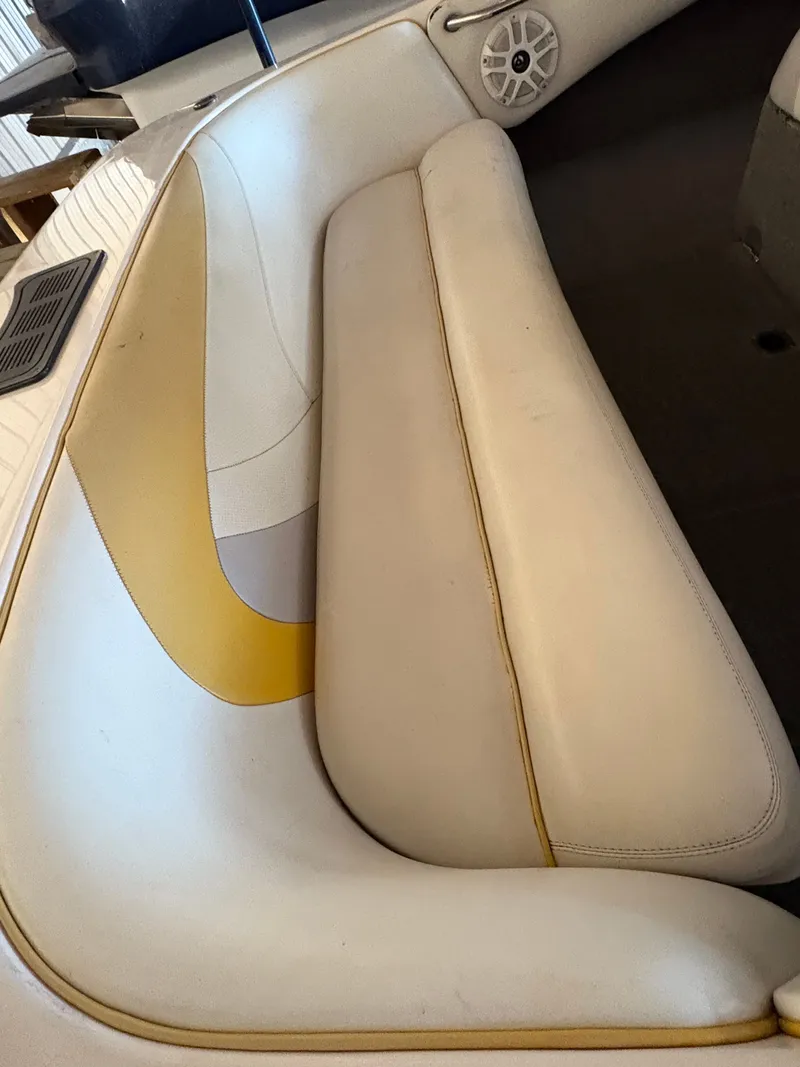 Slide: The Image of Malibu SPORTSETTER LX 2002 - 14