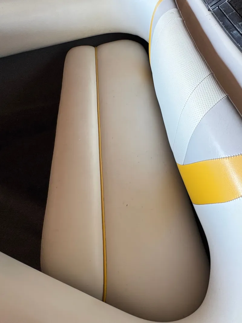 Slide: The Image of Malibu SPORTSETTER LX 2002 - 15