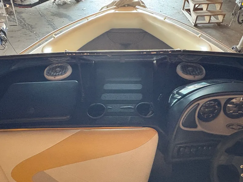 Slide: The Image of Malibu SPORTSETTER LX 2002 - 5