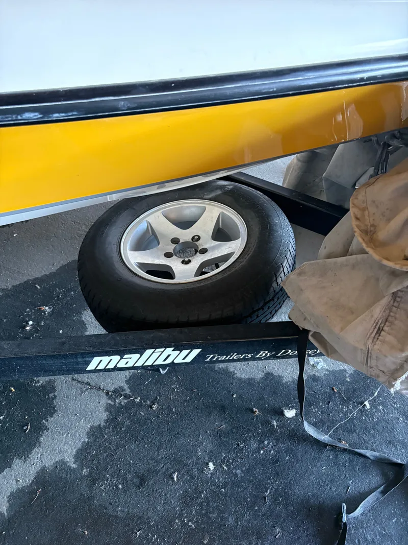 Slide: The Image of Malibu SPORTSETTER LX 2002 - 8