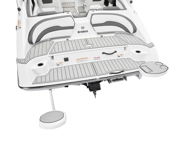 Slide: The Image of Yamaha 195S 2026 - 6