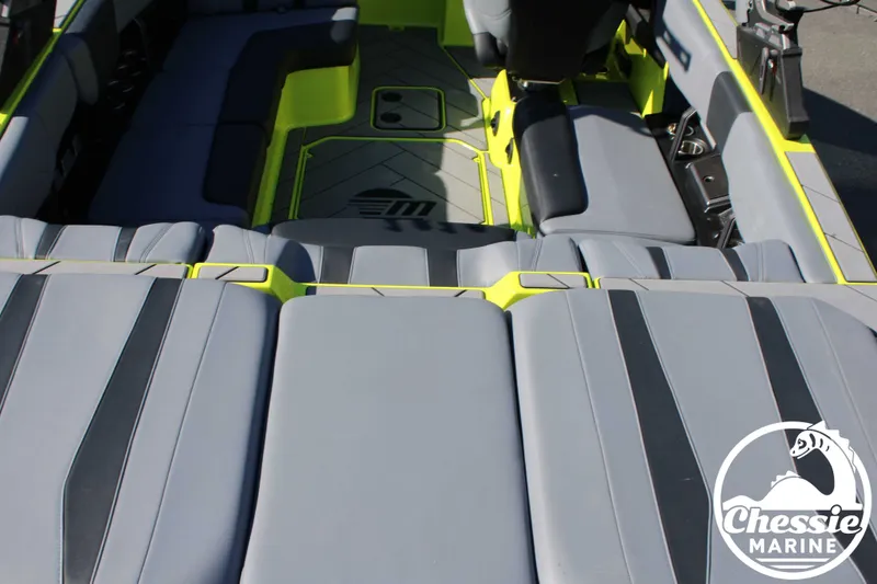 Slide: The Image of Malibu Wakesetter 22 LSV 2023 - 15