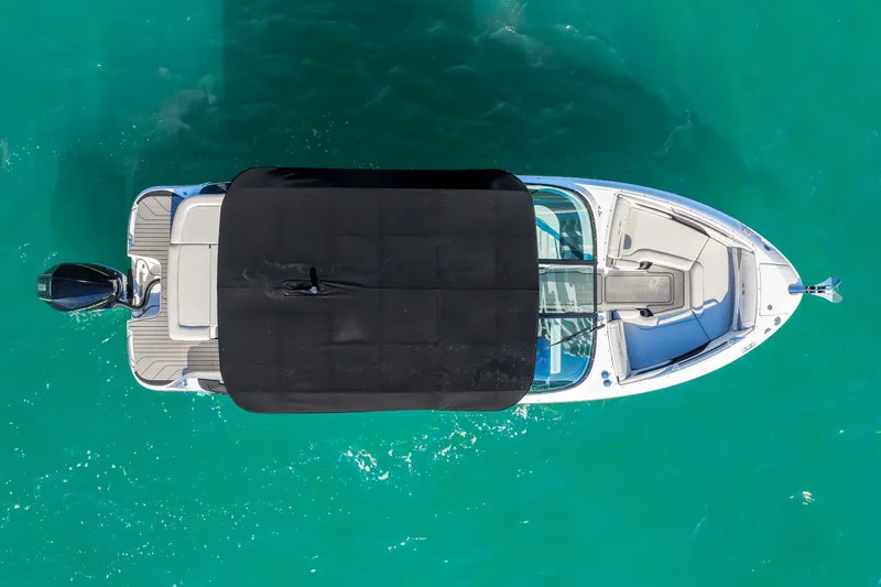 Slide: The Image of Sea Ray SLX 260 Outboard 2026 - 10