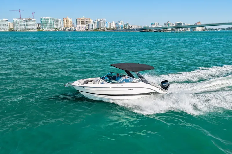 Slide: The Image of Sea Ray SLX 260 Outboard 2026 - 12