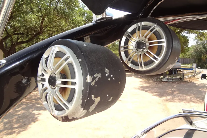 Slide: The Image of Close-up of boat speakers on a 2007 Malibu Wakesetter 23 LSV. - 26