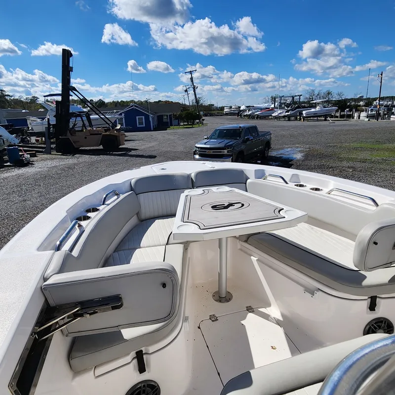 Slide: The Image of Sea Fox 248 Commander 2023 - 11