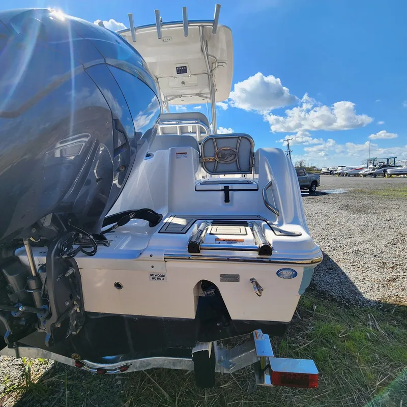 Slide: The Image of Sea Fox 248 Commander 2023 - 6