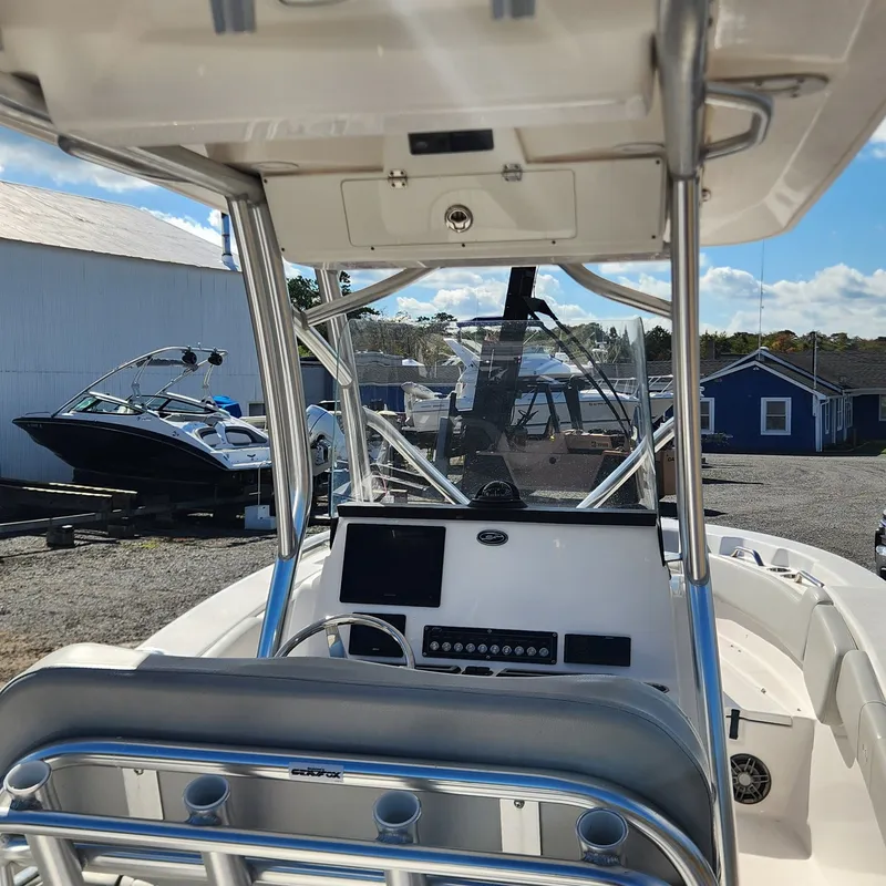 Slide: The Image of Sea Fox 248 Commander 2023 - 8