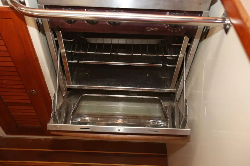 Slide: The Image of Stainless steel oven in 2004 Pacific Seacraft 40 yacht galley. - 40