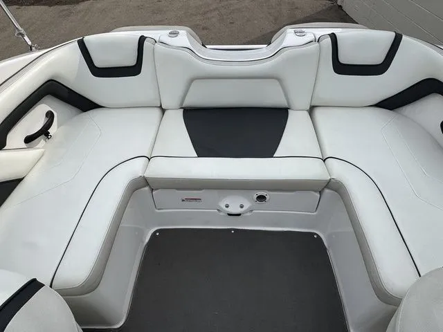 Slide: The Image of Yamaha SX190 2016 - 10