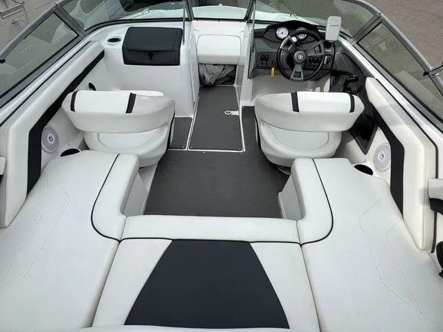 Slide: The Image of Yamaha SX190 2016 - 7