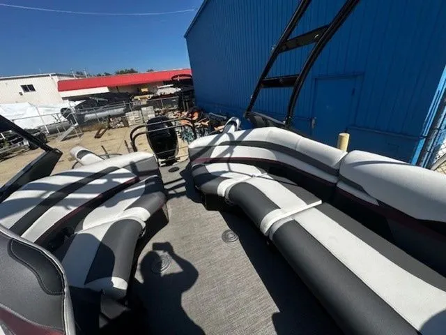 Slide: The Image of Godfrey Aqua Patio 250 Express 2023 - 11