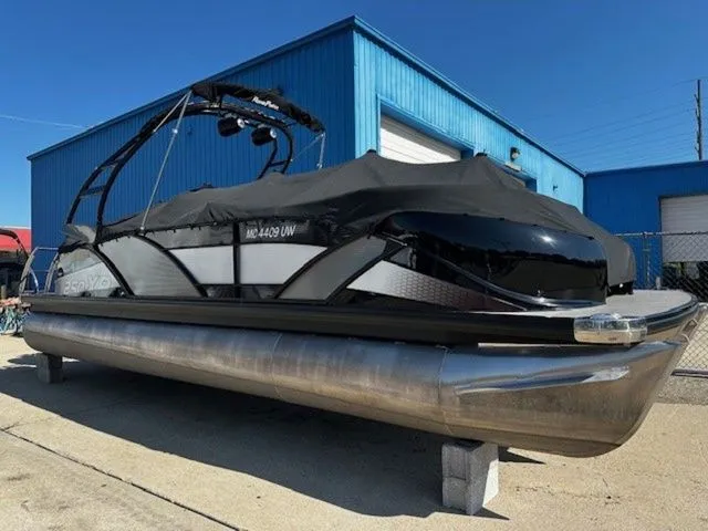 Slide: The Image of Godfrey Aqua Patio 250 Express 2023 - 13