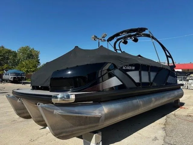 Slide: The Image of Godfrey Aqua Patio 250 Express 2023 - 6