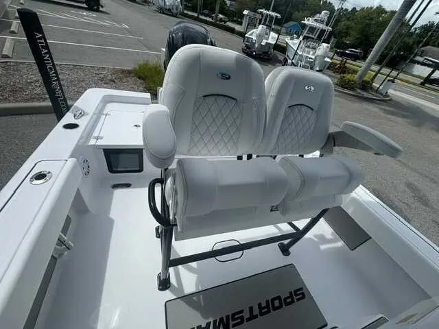 Slide: The Image of Sportsman Masters 227 Bay Boat 2026 - 37