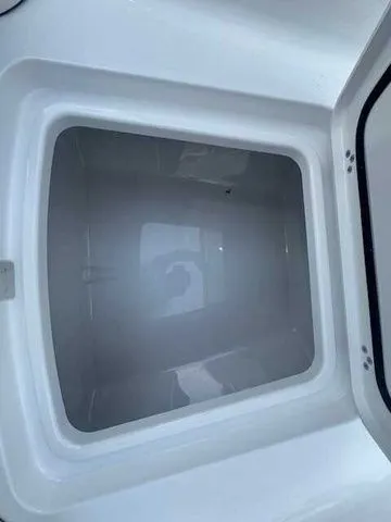 Slide: The Image of Sportsman Heritage 231 Center Console 2026 - 26