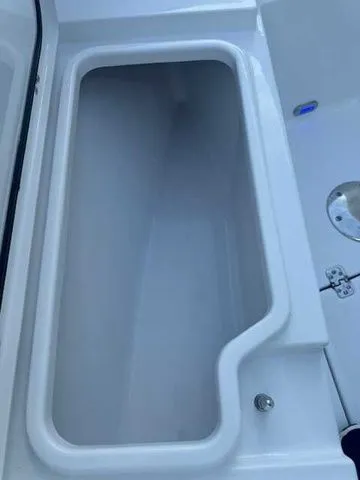 Slide: The Image of Sportsman Heritage 231 Center Console 2026 - 28