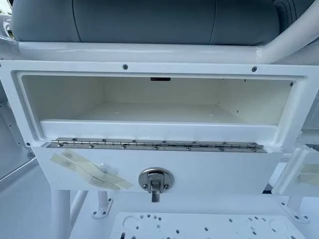 Slide: The Image of Sportsman Heritage 231 Center Console 2026 - 54