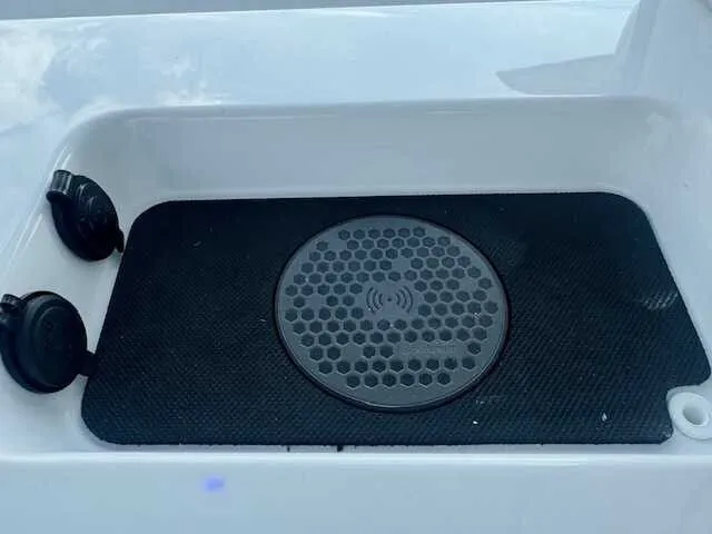 Slide: The Image of Sportsman Heritage 231 Center Console 2026 - 60