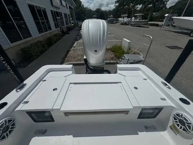 Slide: The Image of Sportsman Masters 247 Bay Boat 2026 - 35