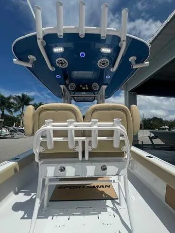 Slide: The Image of Sportsman Masters 247 Bay Boat 2026 - 43