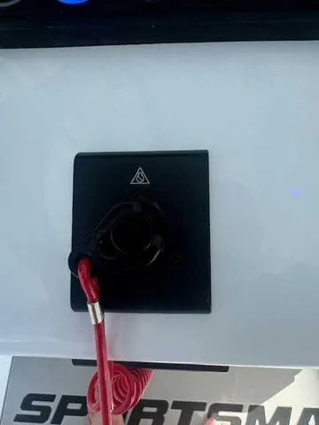 Slide: The Image of Sportsman Heritage 261 Center Console 2026 - 24