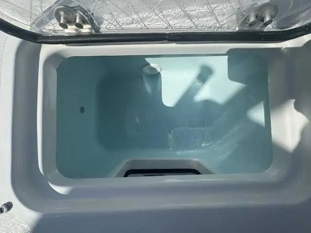 Slide: The Image of Sportsman Heritage 261 Center Console 2026 - 44