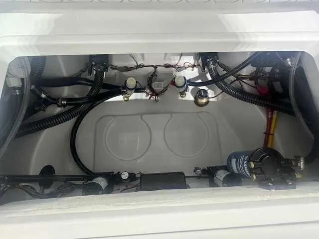 Slide: The Image of Sportsman Masters 247OE Bay Boat 2026 - 7