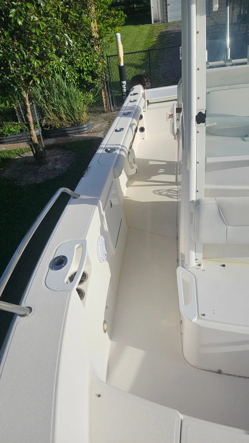 Slide: The Image of Everglades 230 Center Console 2014 - 17