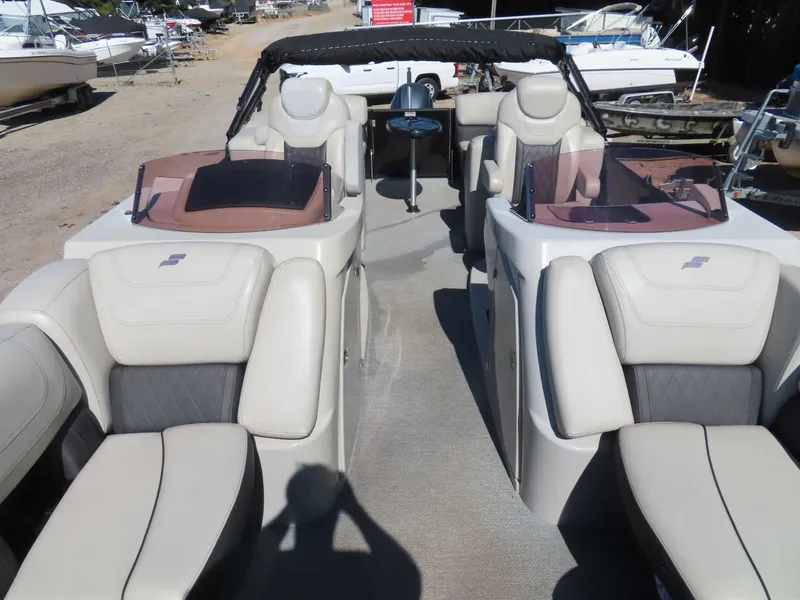 Slide: The Image of Starcraft Tritoon 2022 - 11