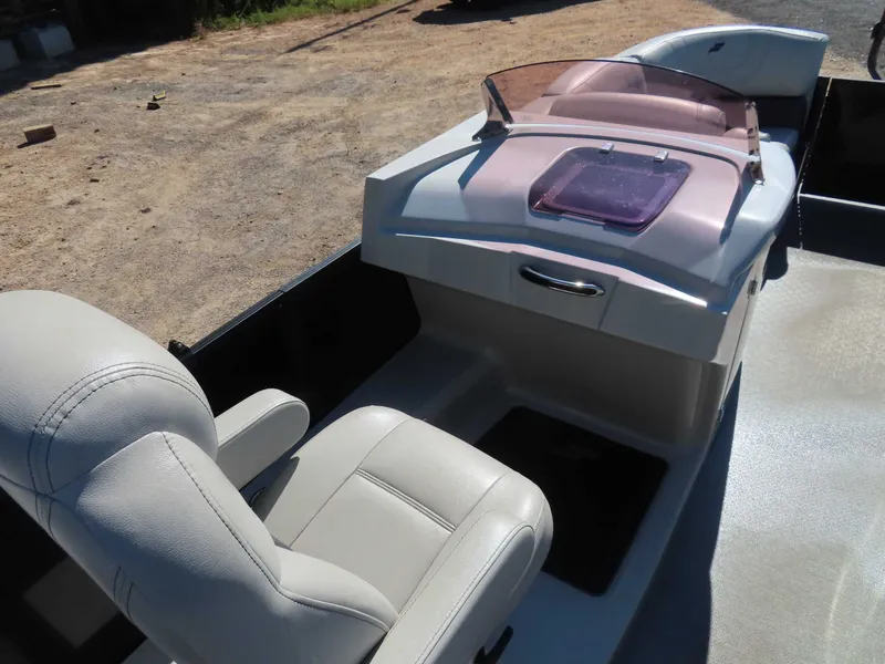 Slide: The Image of Starcraft Tritoon 2022 - 14