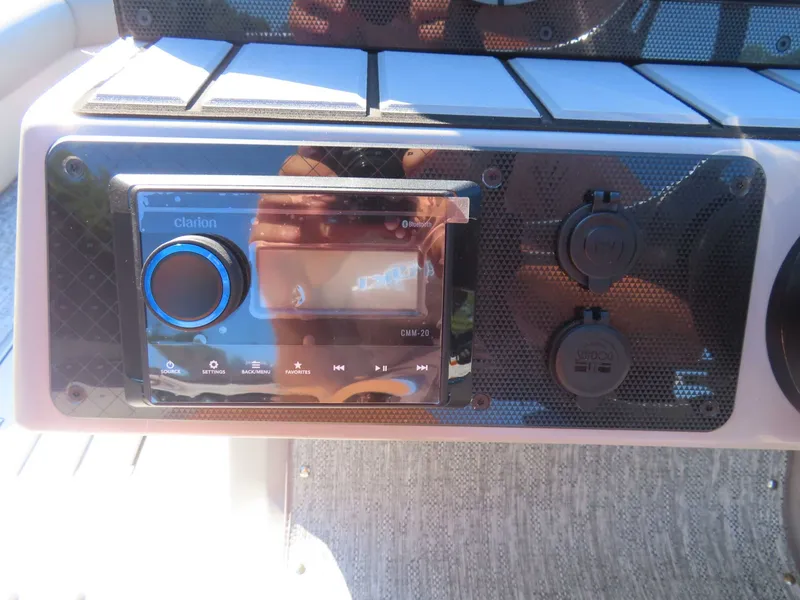 Slide: The Image of Premier 230 SunSation Angler 2026 - 14