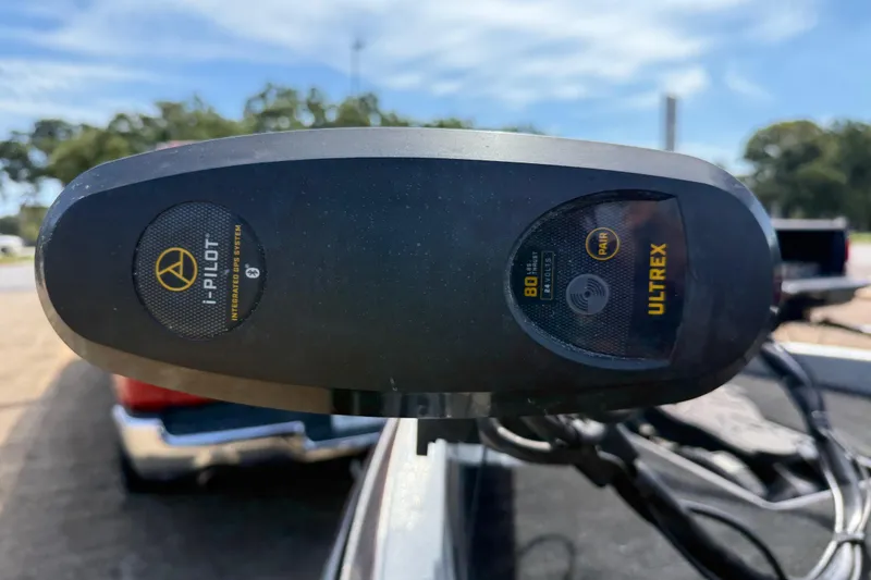 Slide: The Image of Close-up of i-Pilot Ultrex trolling motor on 2013 Ranger Z117 boat. - 57