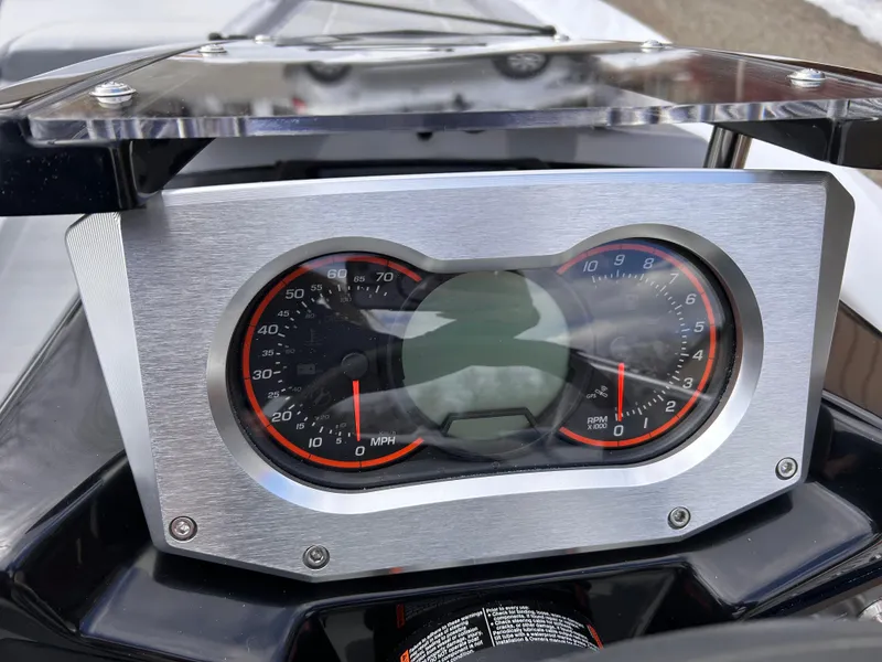 Slide: The Image of 2025 Scarab 165 SE boat hatch with secure, sleek design. - 20