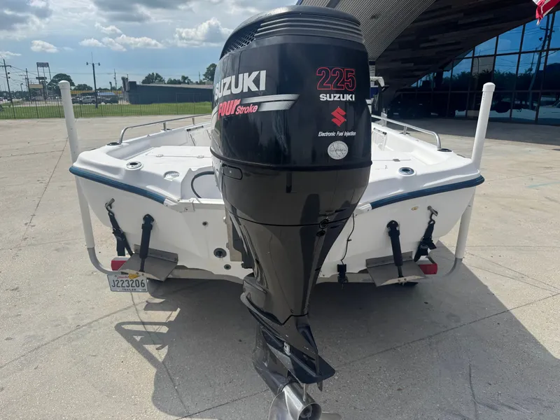 Slide: The Image of Fishmaster 22 CC 2005 - 9