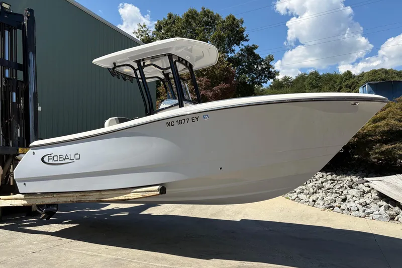 Slide: The Image of Sold sign for 2022 Robalo R230 Center Console boat. - 0
