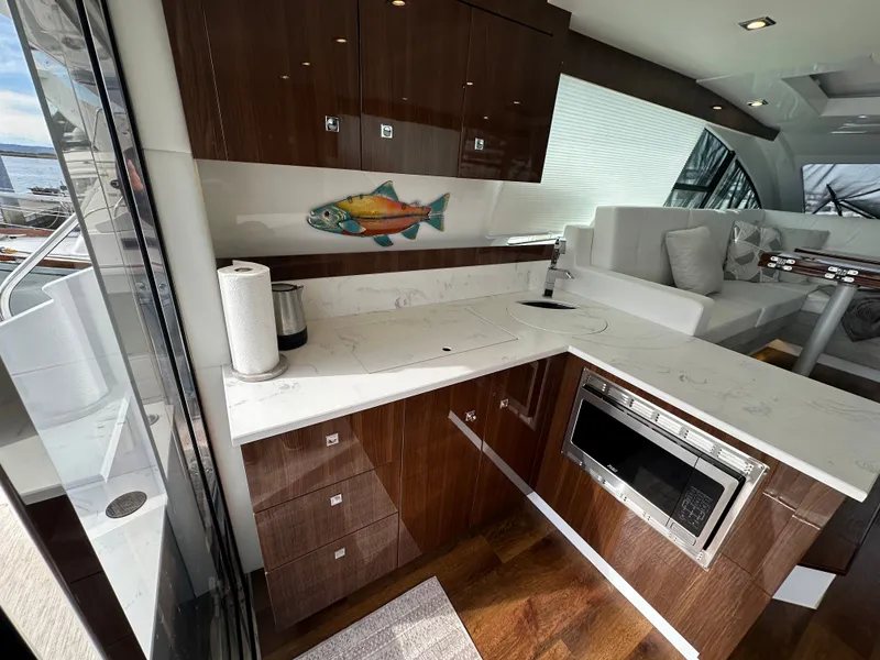 Slide: The Image of Cruisers Yachts 46 Cantius 2022 - 14