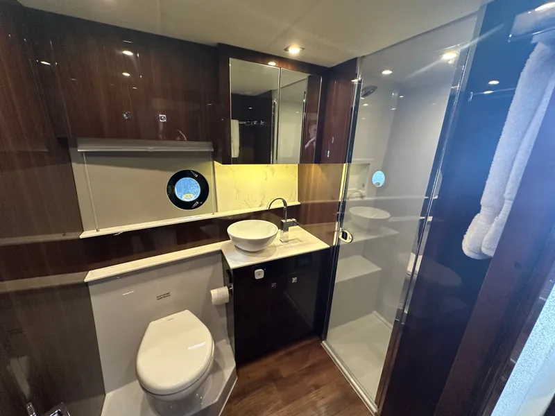 Slide: The Image of Cruisers Yachts 46 Cantius 2022 - 24