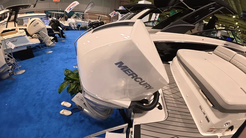 Slide: The Image of Sea Ray SLX 280 Outboard 2026 - 1
