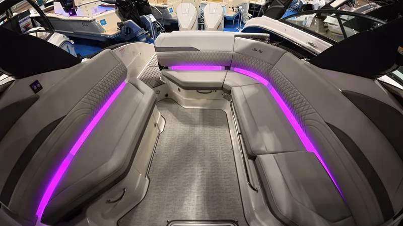 Slide: The Image of Sea Ray SLX 280 Outboard 2026 - 7
