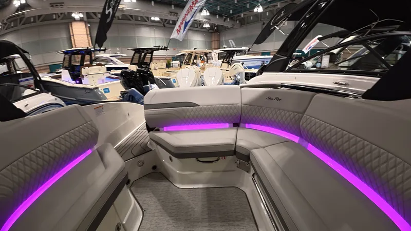 Slide: The Image of Sea Ray SLX 280 Outboard 2026 - 9