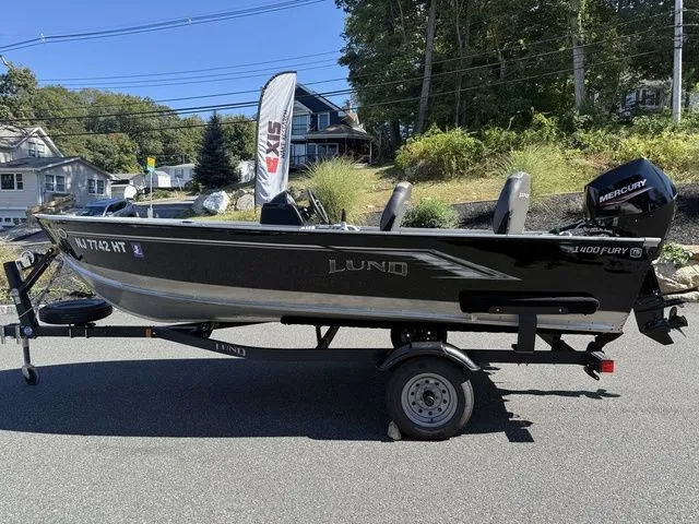 Slide: The Image of Lund 1400 Fury SS 2023 - 2