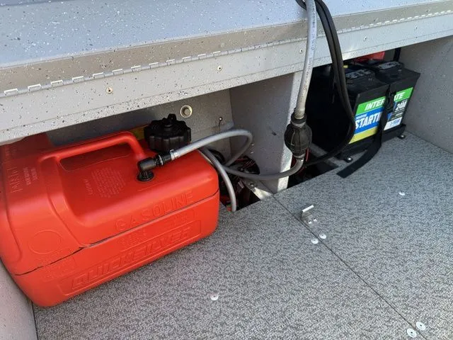 Slide: The Image of Lund 1400 Fury SS 2023 - 8