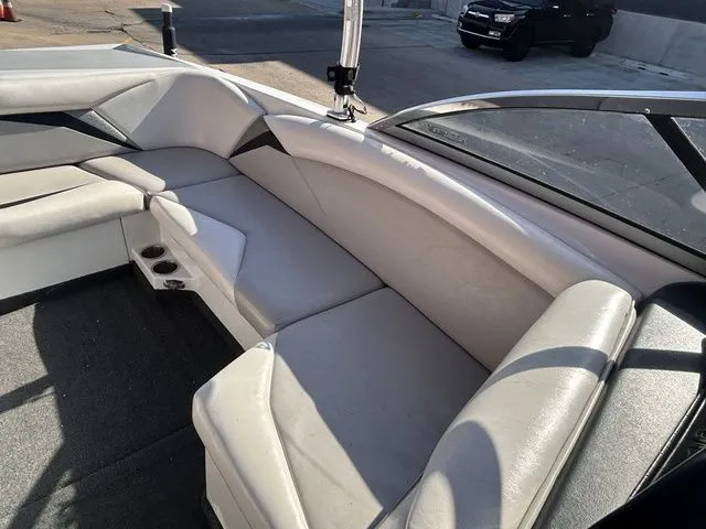 Slide: The Image of Tigé Z1 2008 - 12