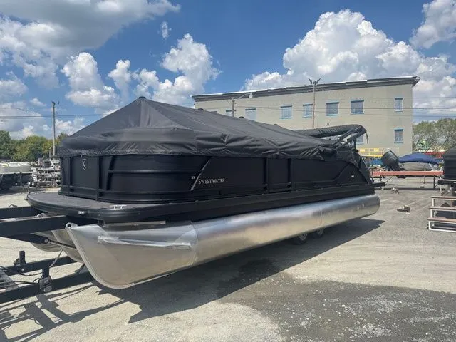 Slide: The Image of Godfrey Sweetwater 2286 SFL Tritoon - Yamaha 150 2026 - 8